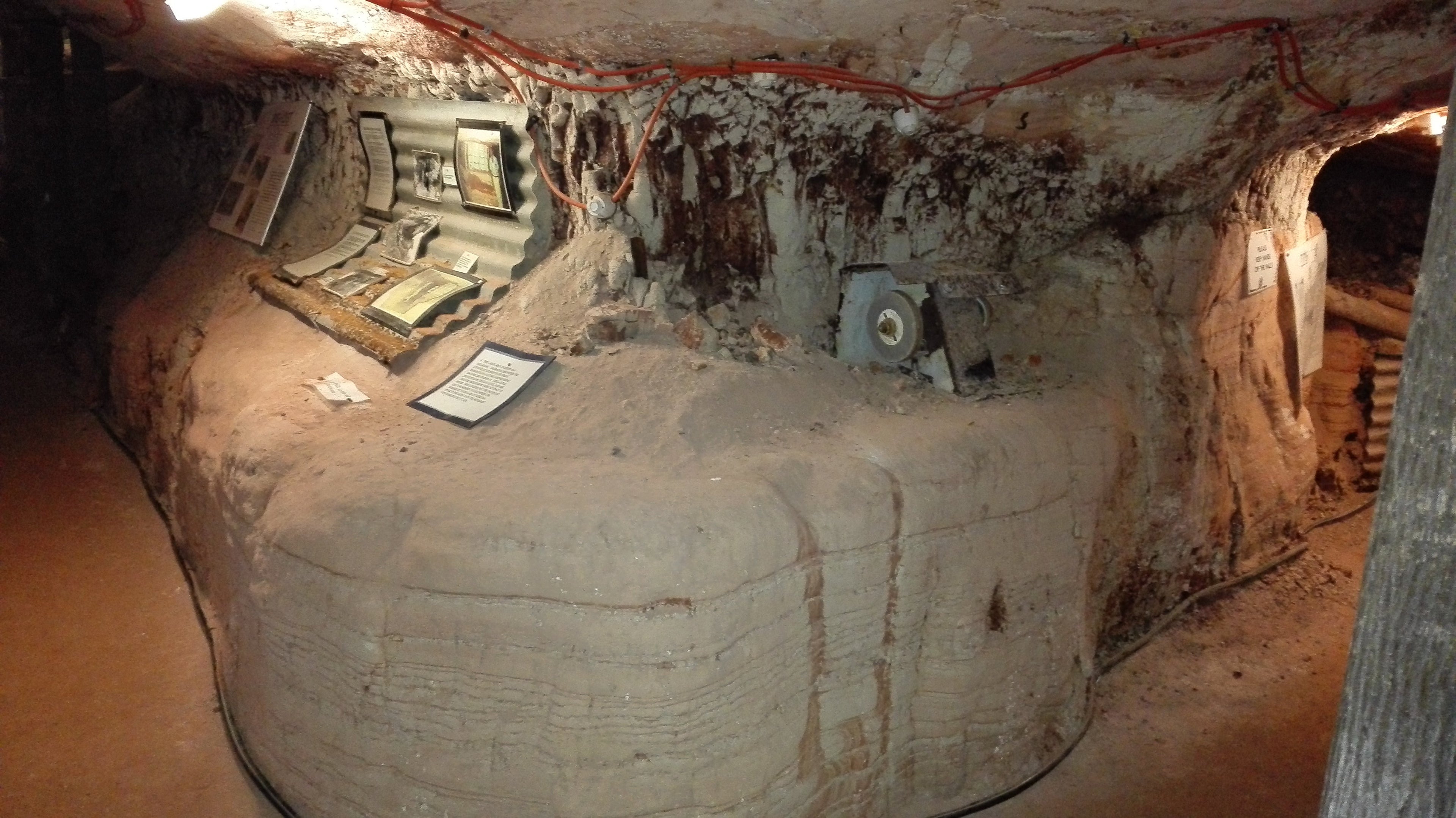 Australian opal mine in Lightning Ridge